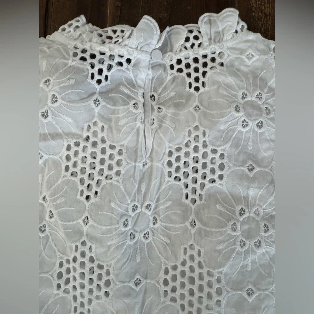 NEW! J.Crew Fleur Top in Eyelet White